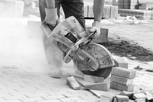 Cutting concrete, an Industrial Photo by BOOCYS