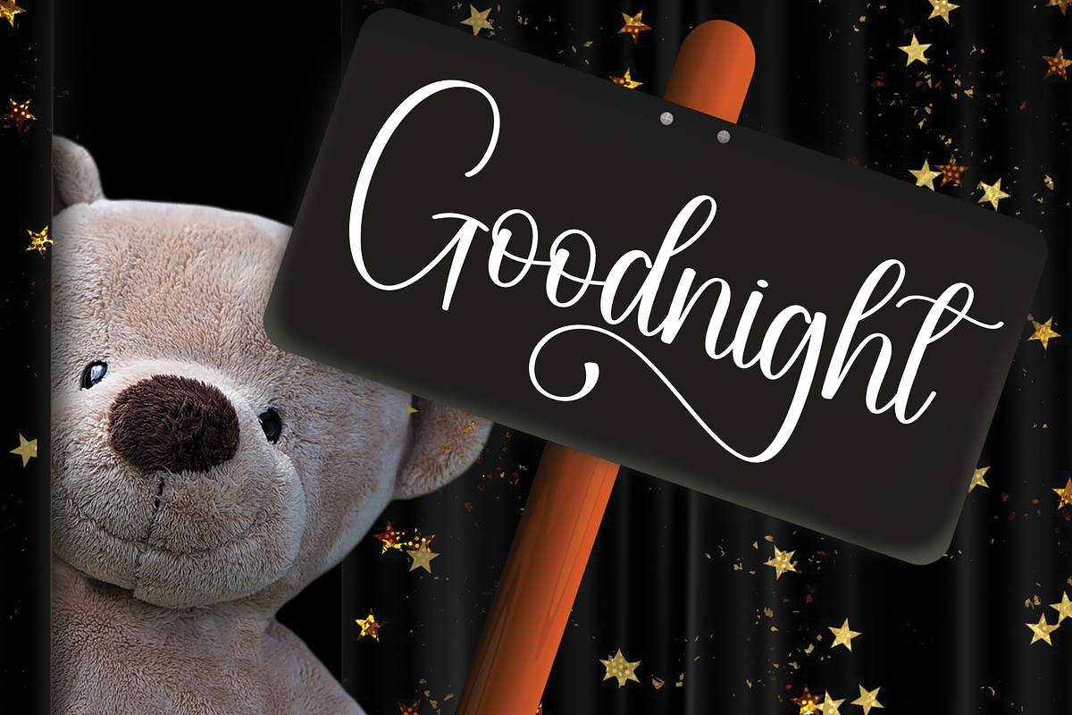Spooky | Script Font, a Handwritten Font by Scratchones (Photo 4 of 8)
