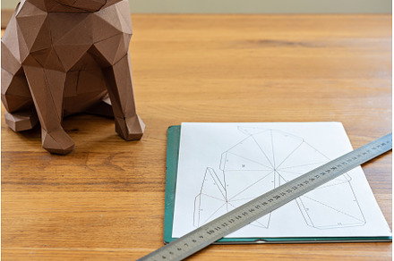 Paper and the linears on the table, an Arts & Entertainment Photo by Beautiful things