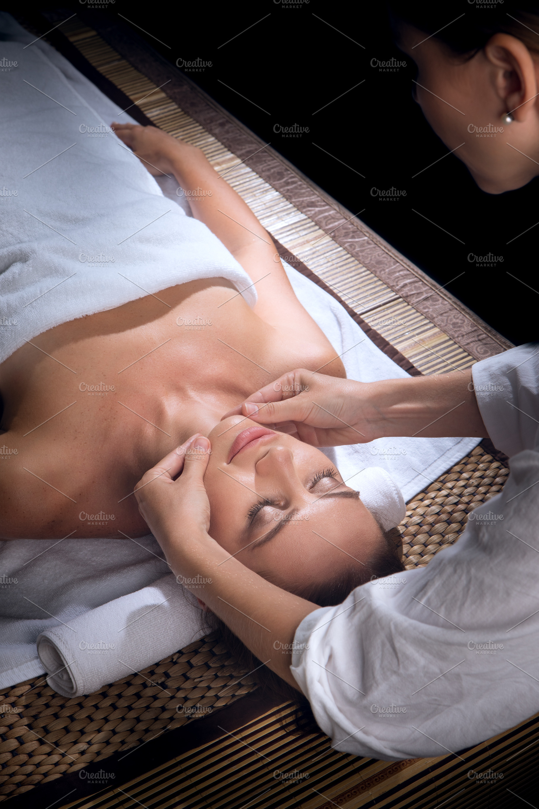 massaging, a Photo by dmitryersler