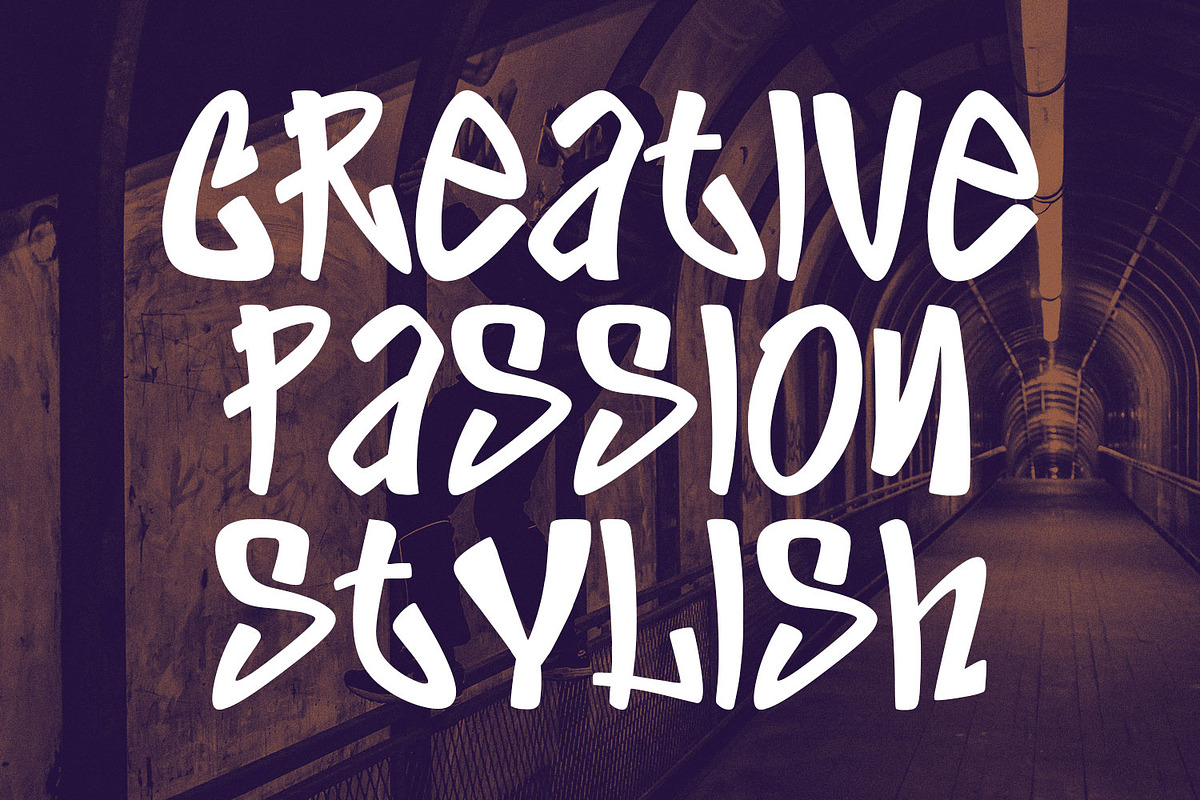 Leepazt Graffiti Display Font, a Handwritten Font by Maulana Creative (Photo 4 of 7)