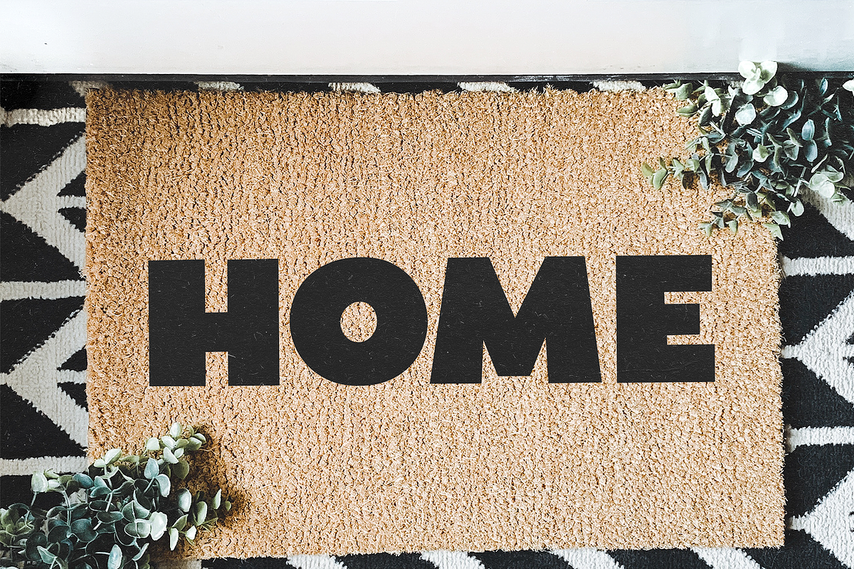 Make | Bold Handwritten Font, a Font by KA Designs (Photo 4 of 7)