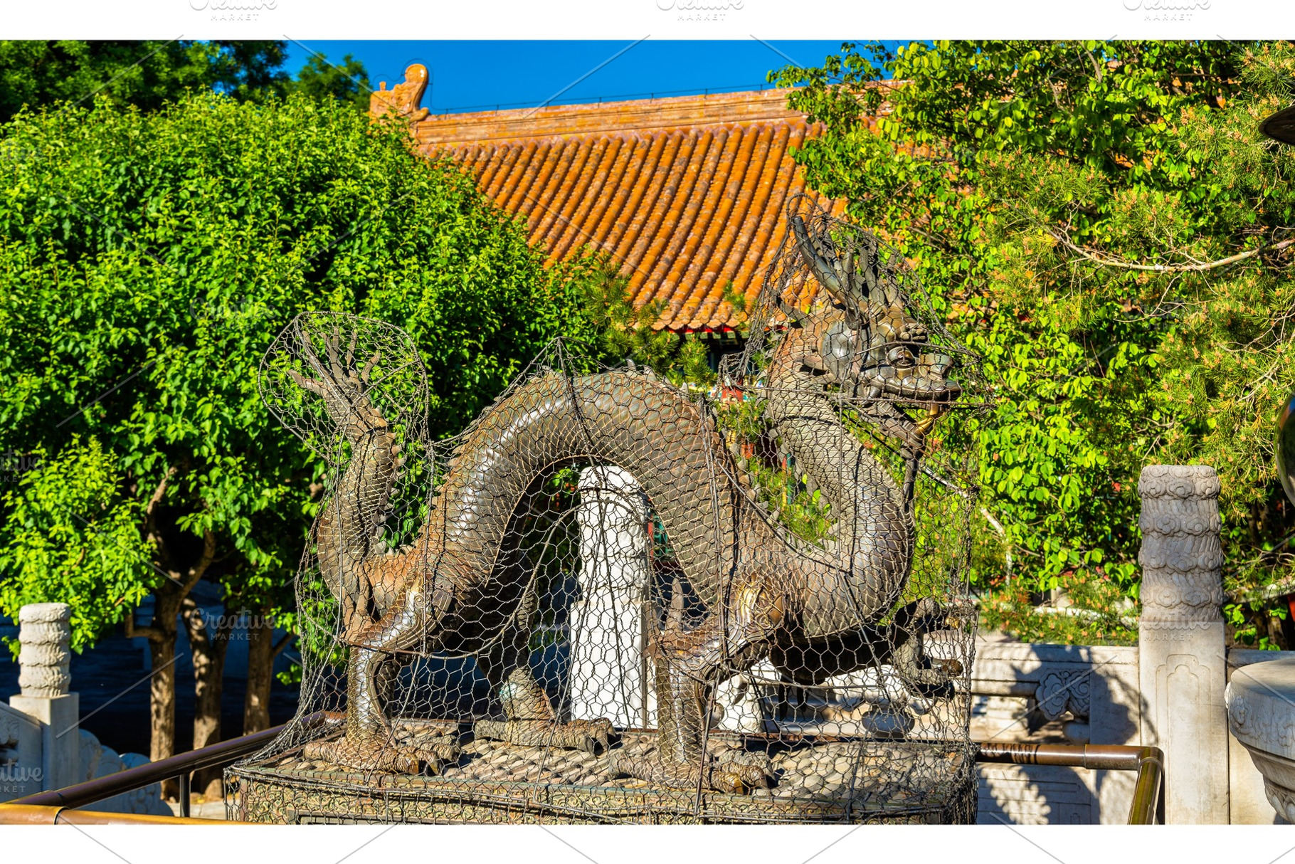Dragon statue at the Summer Palace in Beijing, an Architecture Photo by Leonid Andronov