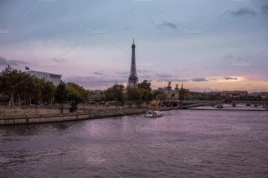 Eiffel Towerparis Stock Picture