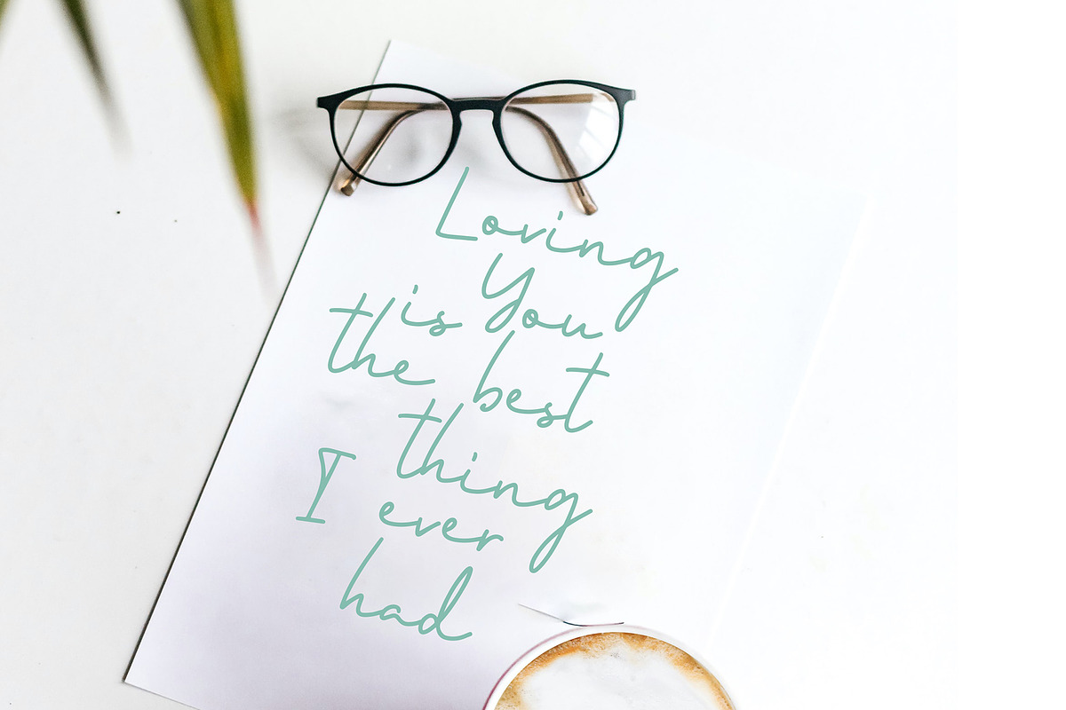 Carmida Modern Signature Font preview 4