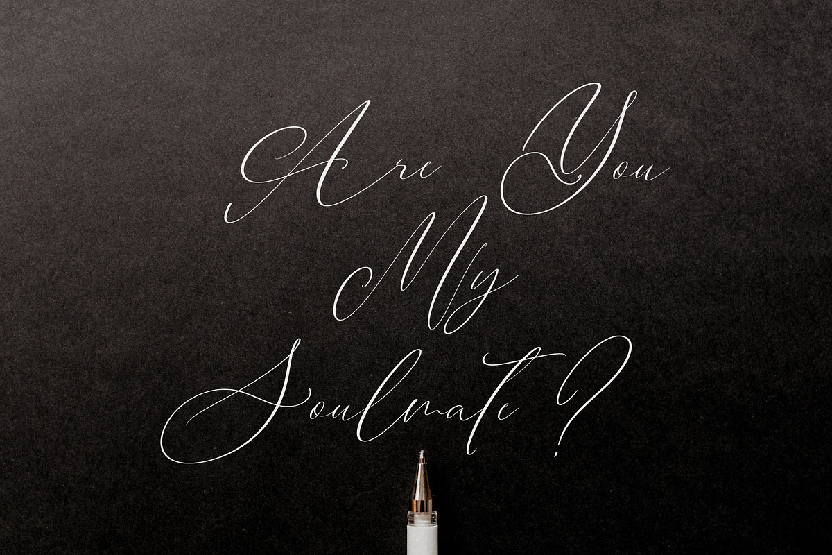 Black Cabaret Script Font & Logos preview 4