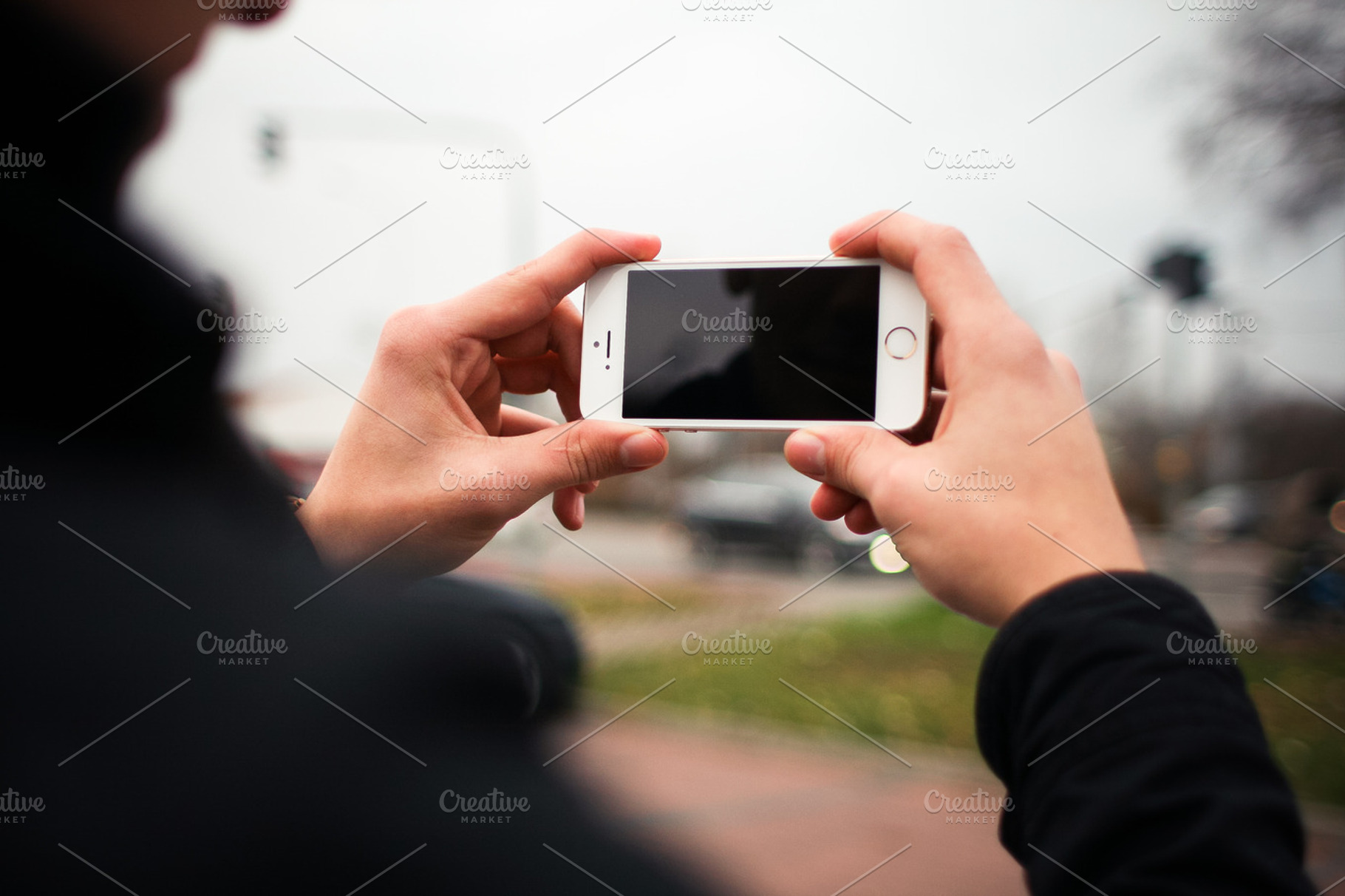 Iphone 5S Gold Video Landscape Stock Picture