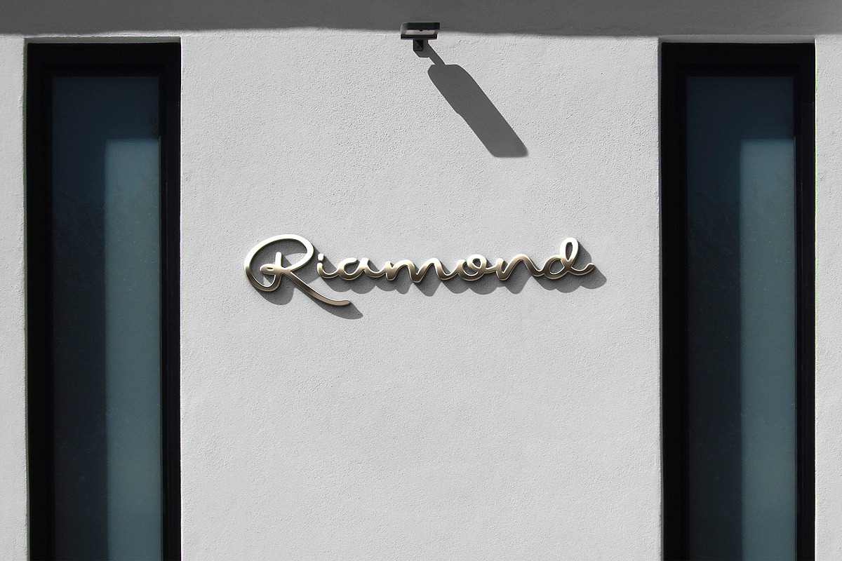 Logo Mockup 3D Gold Sign, a Product Mockup by Asylab (Photo 4 of 5)