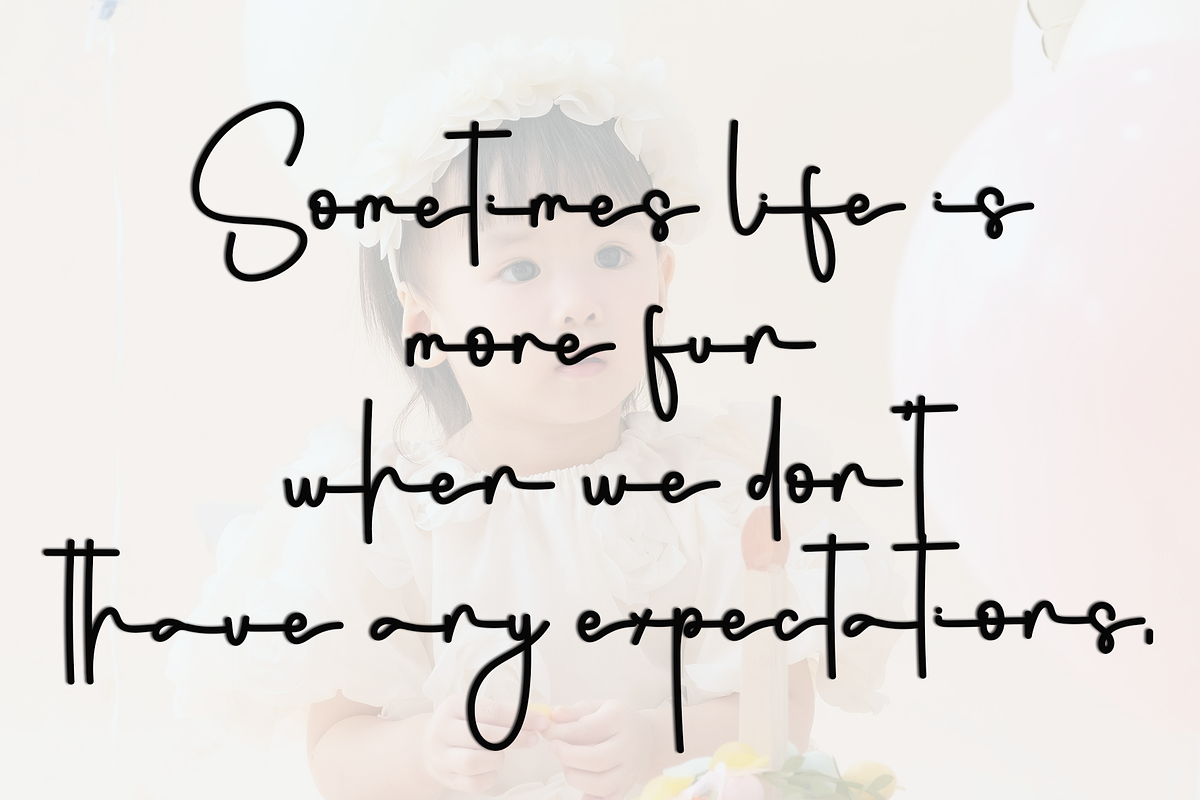 Sparkling, a Handwritten Font by InermediaSTUDIO (Photo 4 of 8)