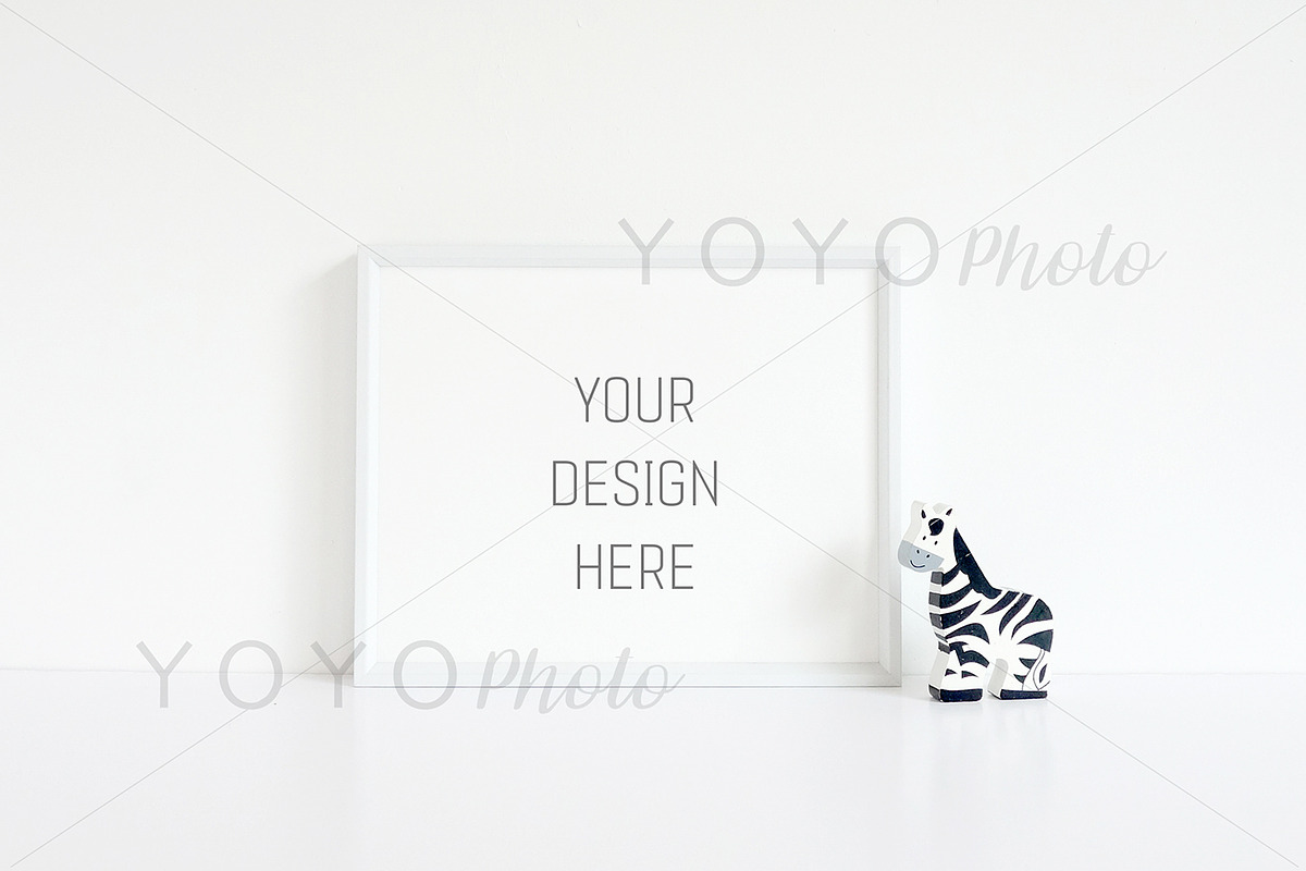 Mockup Frame Landscape 8x10in White, a Print Template by YOYO Photo (Photo 1 of 2)