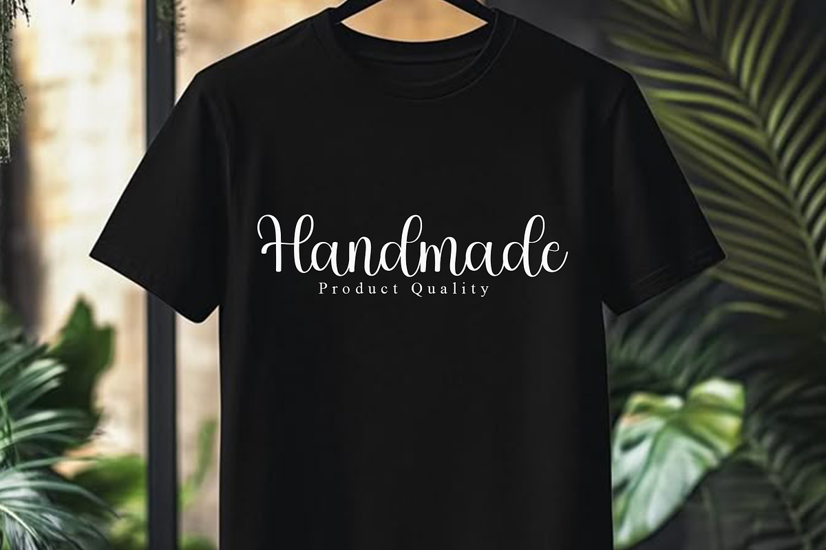Hello Maddison, a Handwritten Font by InermediaSTUDIO (Photo 2 of 9)