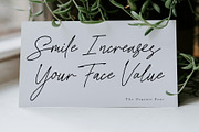 Haldi signature, a Font by Sulthan Studio (Thumbnail 3 of 8)