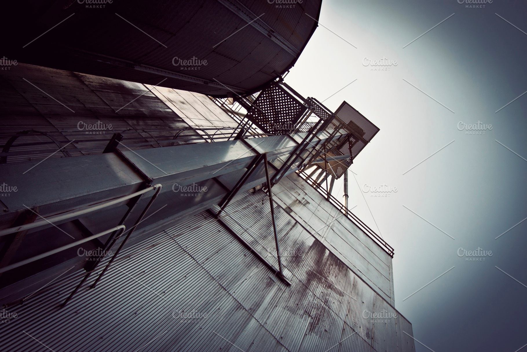 Industrial Grain Elevator