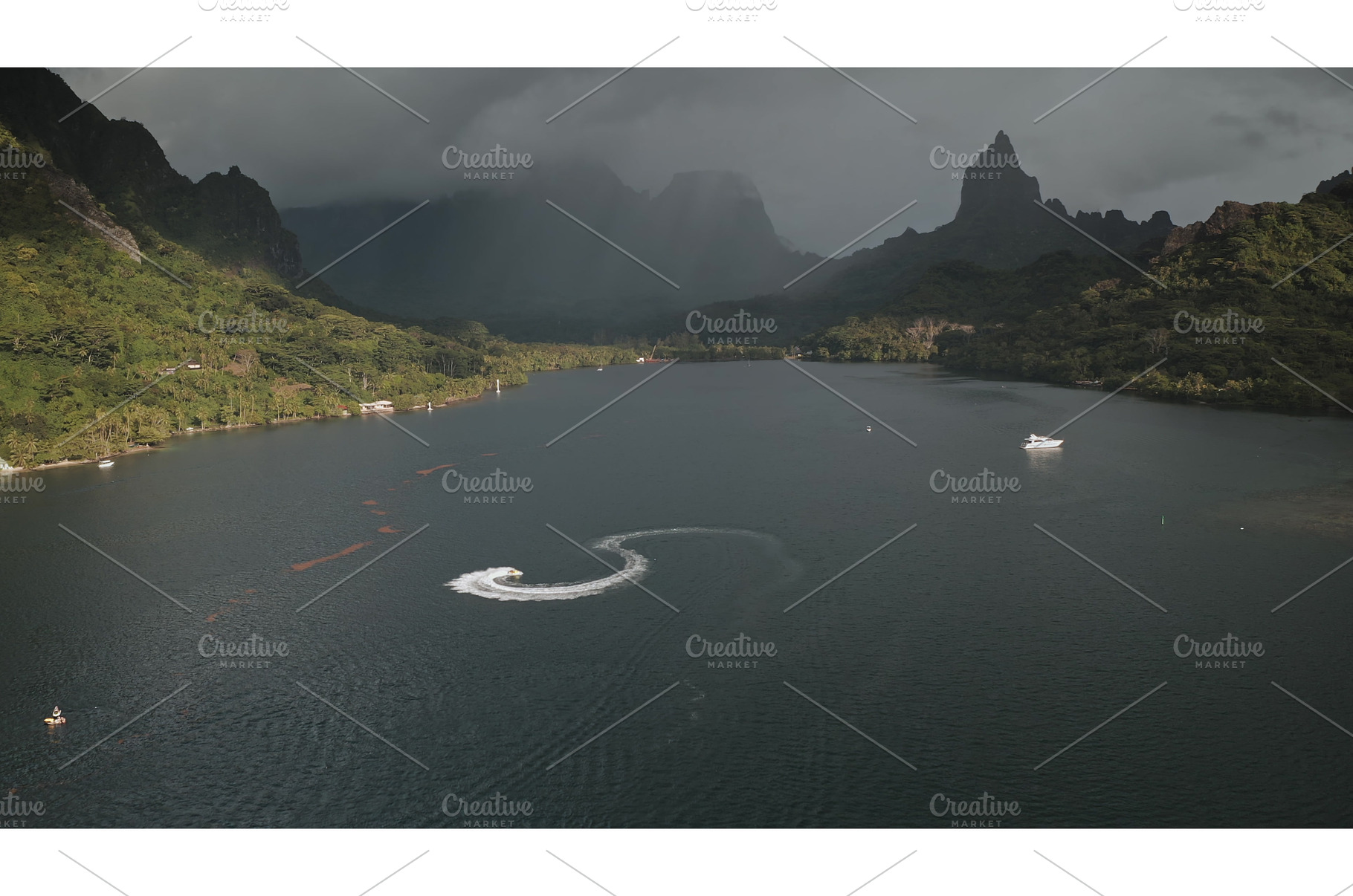 Jet ski drawing an s shape in, a Sports & Recreation Photo by Goinyk