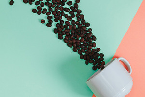 cup of effuse coffee's beans