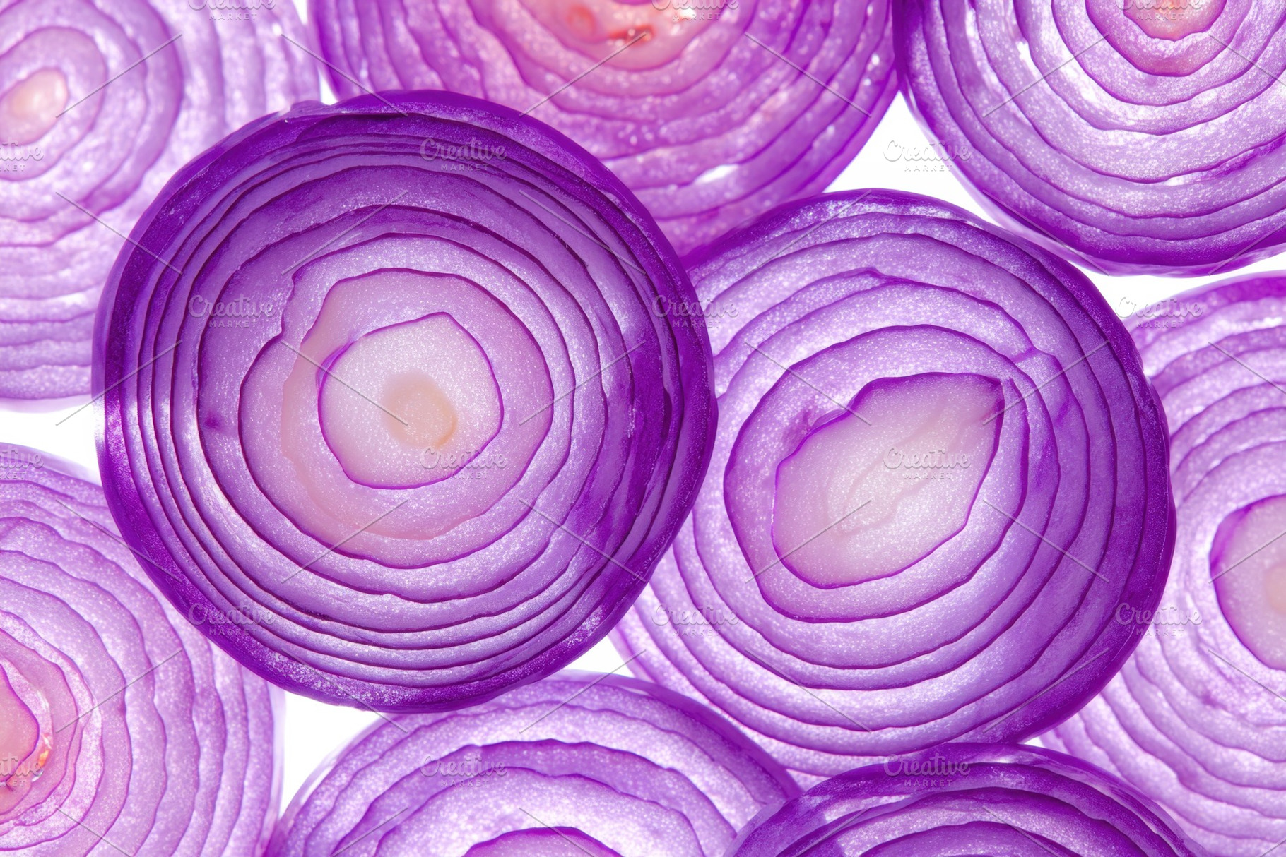 Close-up of purple onion rings, a Food & Drink Photo by AlyaAnd