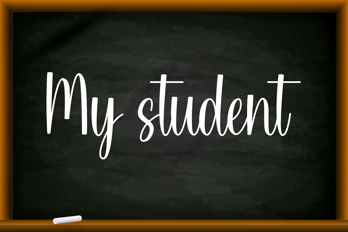 Back To School, a Handwritten Font by Artkenza (Photo 4 of 7)