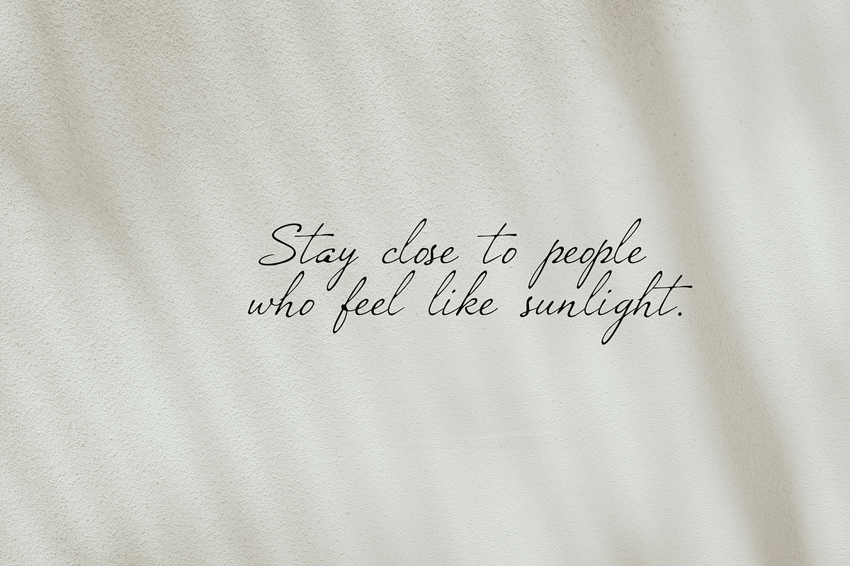 Portrait de Paris Signature Font, a Script Font by gafaroff studio (Photo 2 of 12)