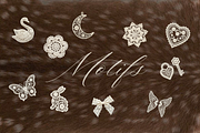 Vintage Lace Frame Set, an Object Graphic by Layl Atelier (Thumbnail 7 of 10)