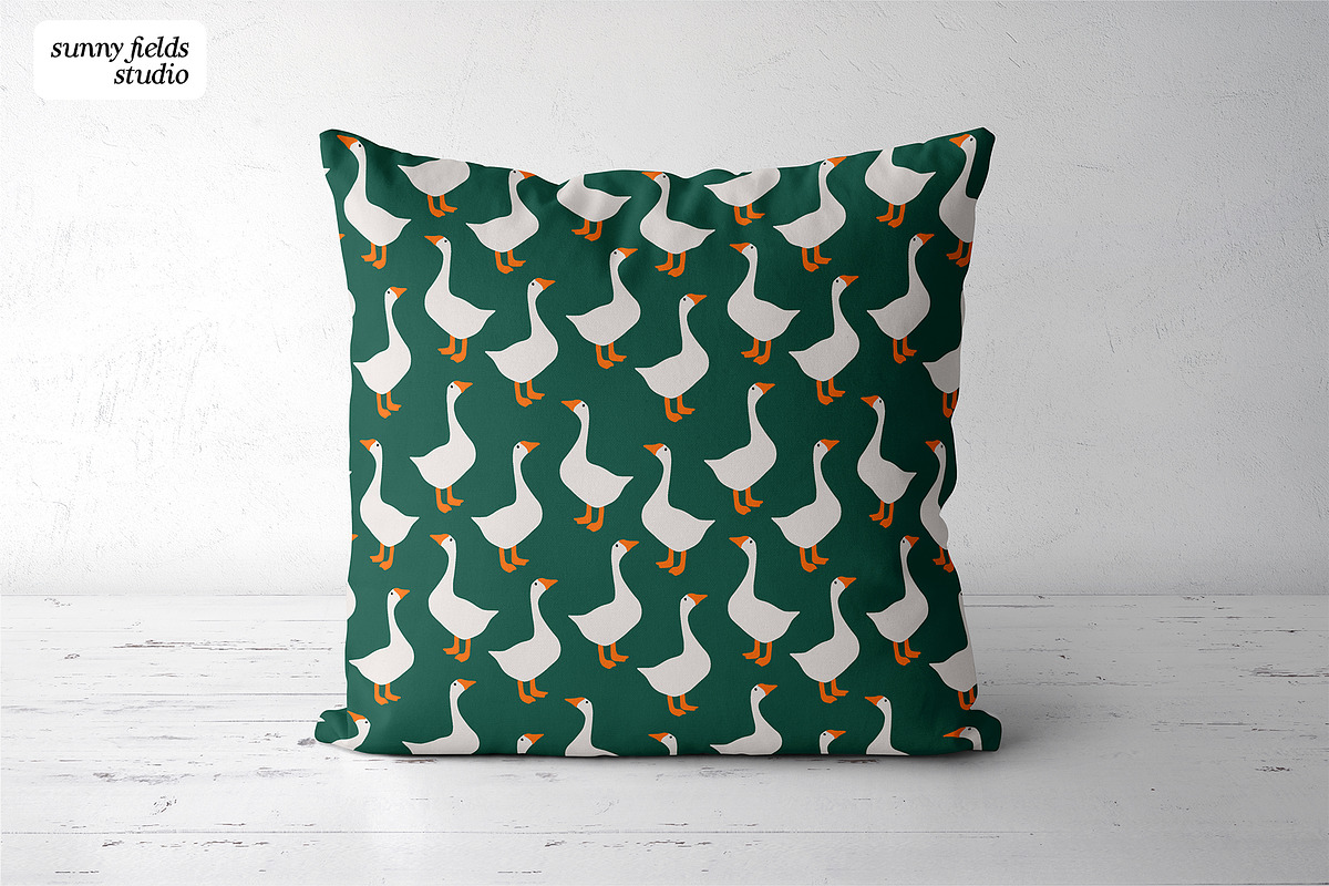 Geese Vector Seamless Pattern, a Pattern Graphic by Sunny Fields Studio (Photo 10 of 10)