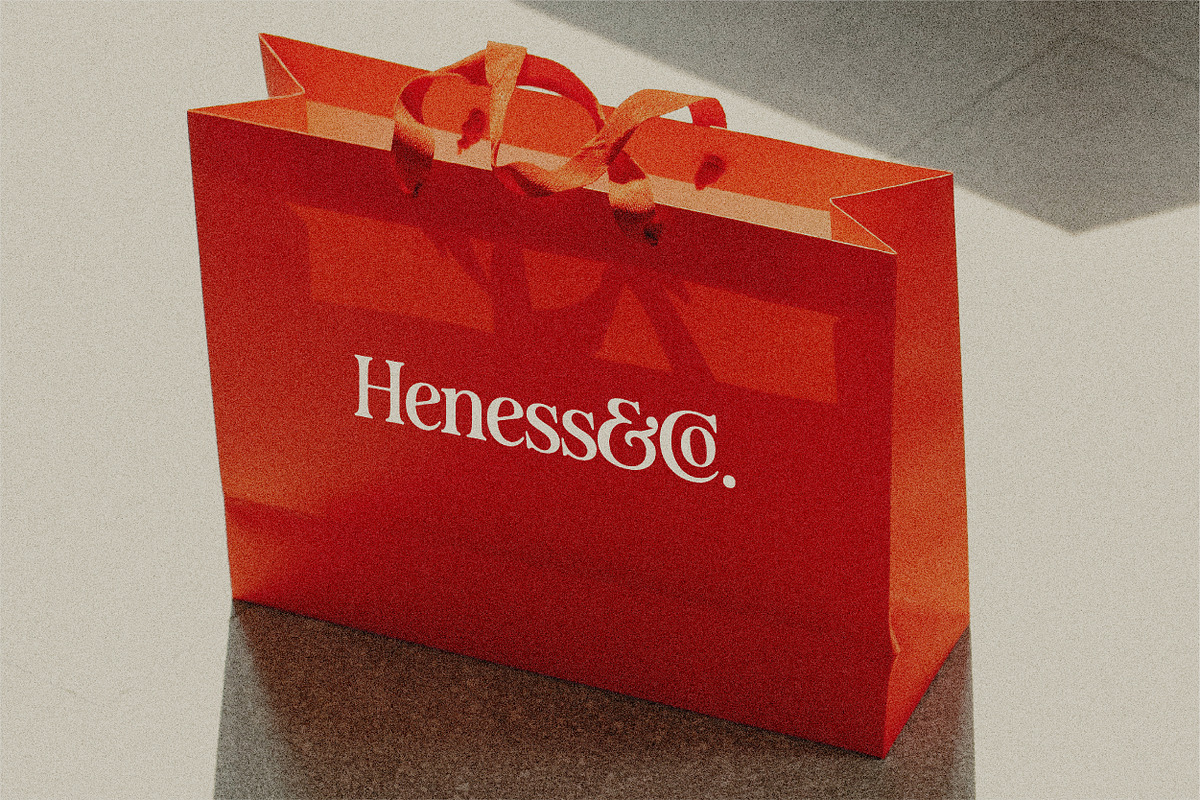 Analogue - Humanist Retro Serif, a Serif Font by Harmonais Visual (Photo 22 of 29)