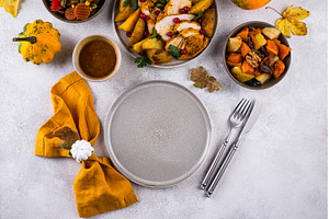Traditional Thanksgiving day dinner, a Food & Drink Photo by Yulia Furman