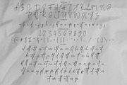 Villonia - Handwritten Signature, a Handwritten Font by tebaltipislab (Thumbnail 7 of 8)