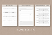 Daily & Weekly Planner, a Stationery Template by Anatartan Design (Thumbnail 2 of 6)