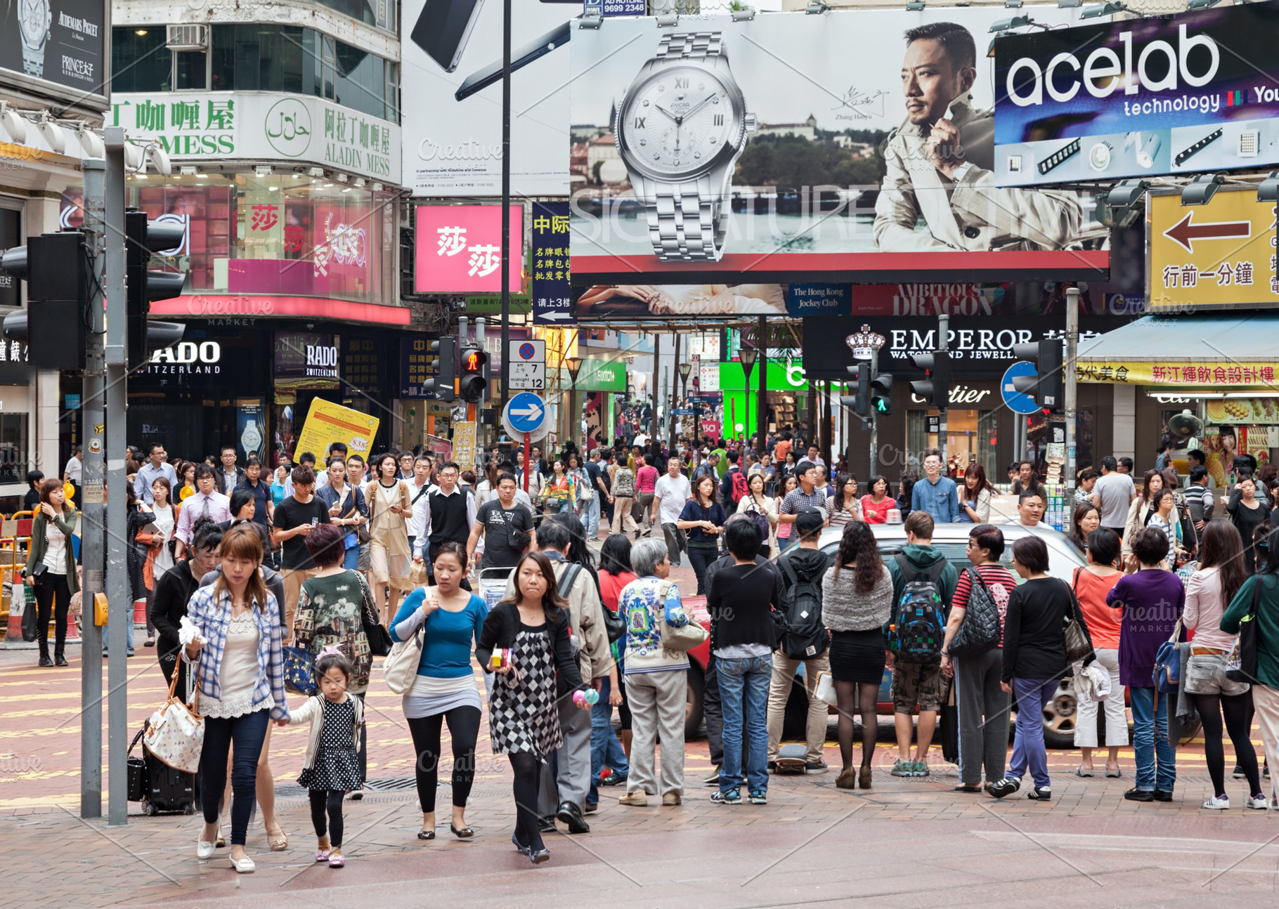 Unidentified people near Time Square mall, a Photo by saiko3p