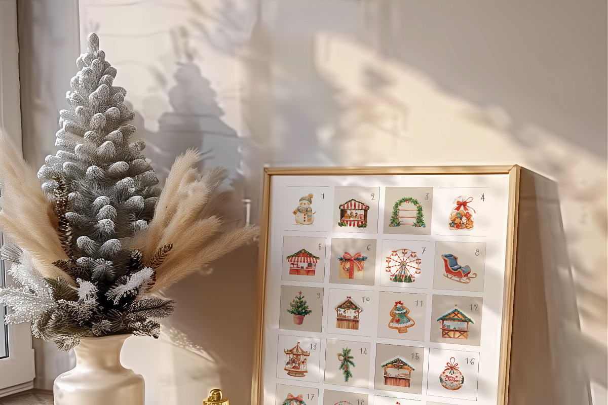 Christmas Market, a Seasonal Illustration by heyiamalice (Photo 14 of 15)