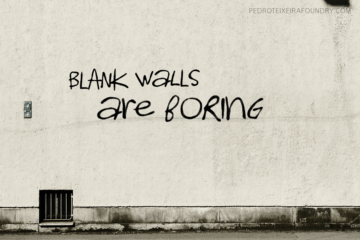 Graffiti PTx, a Sans Serif Font by vectalex (Photo 3 of 5)