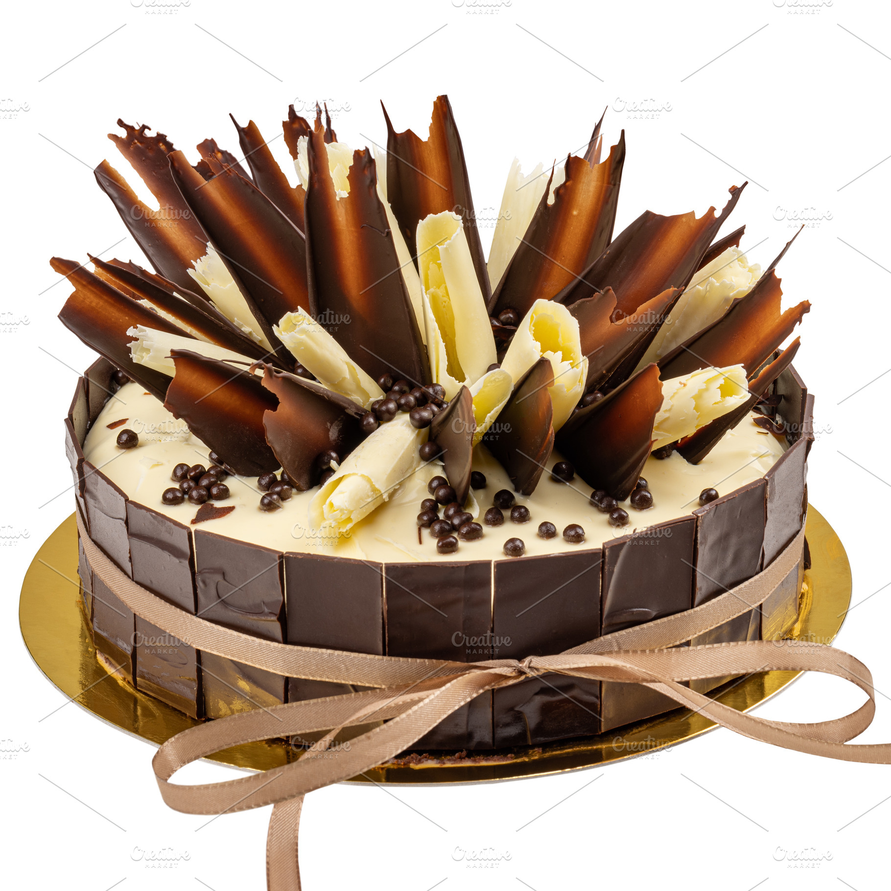 Fancy birthday cake, a Background Photo by Grafvision photography