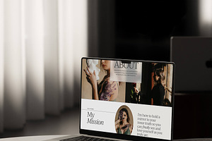 Reflect Squarespace Website Template