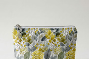 Quilted Cosmetic Bag Mockup PSD, a Household Mockup by 1001 mockups (Thumbnail 10 of 10)
