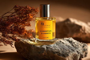 Hammens Summer Perfume Bottle on Roc, a Photo by Pixeness Studio