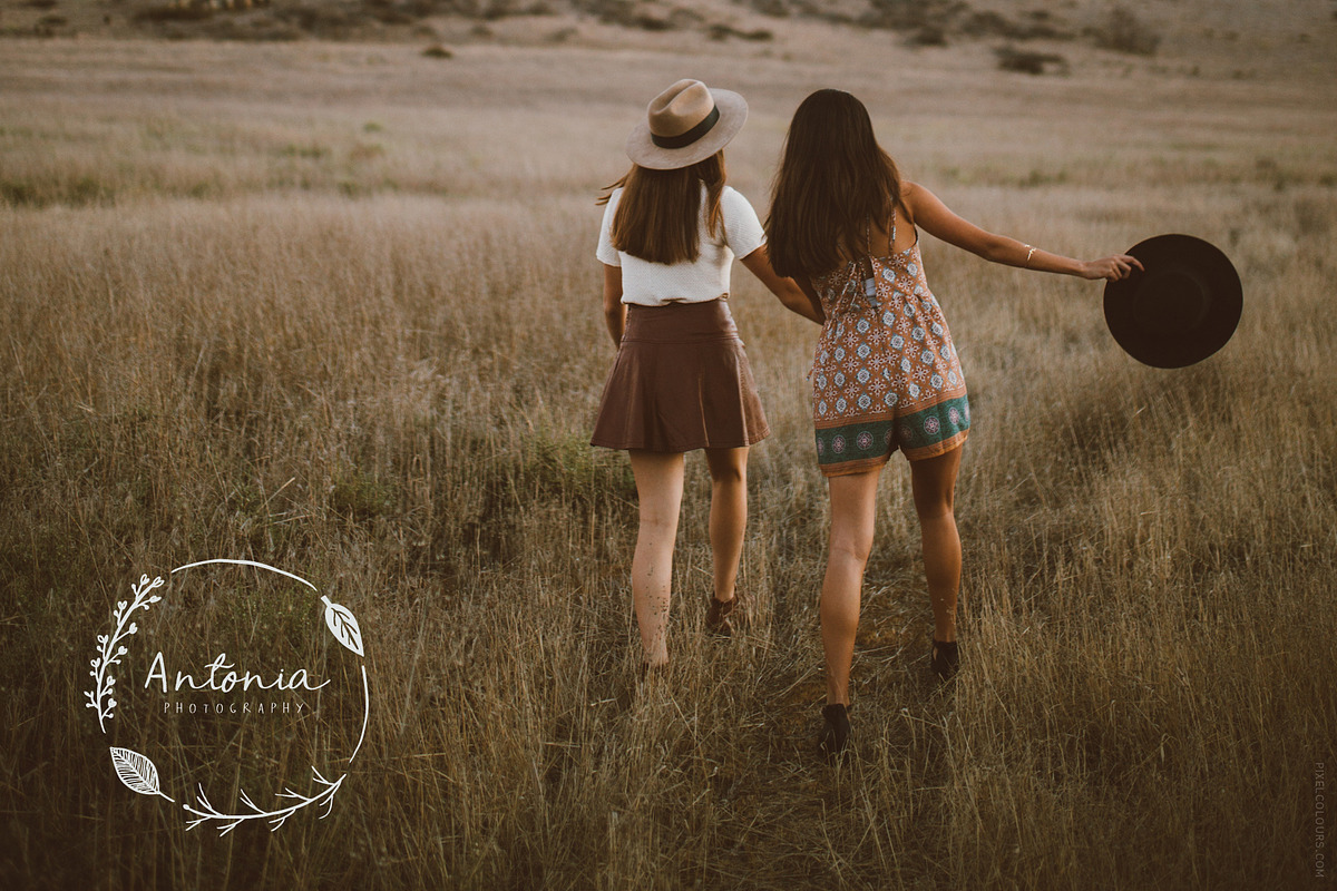 Script Font and Logos - Sage & Pink, a Script Font by pixelcolours (Photo 14 of 17)