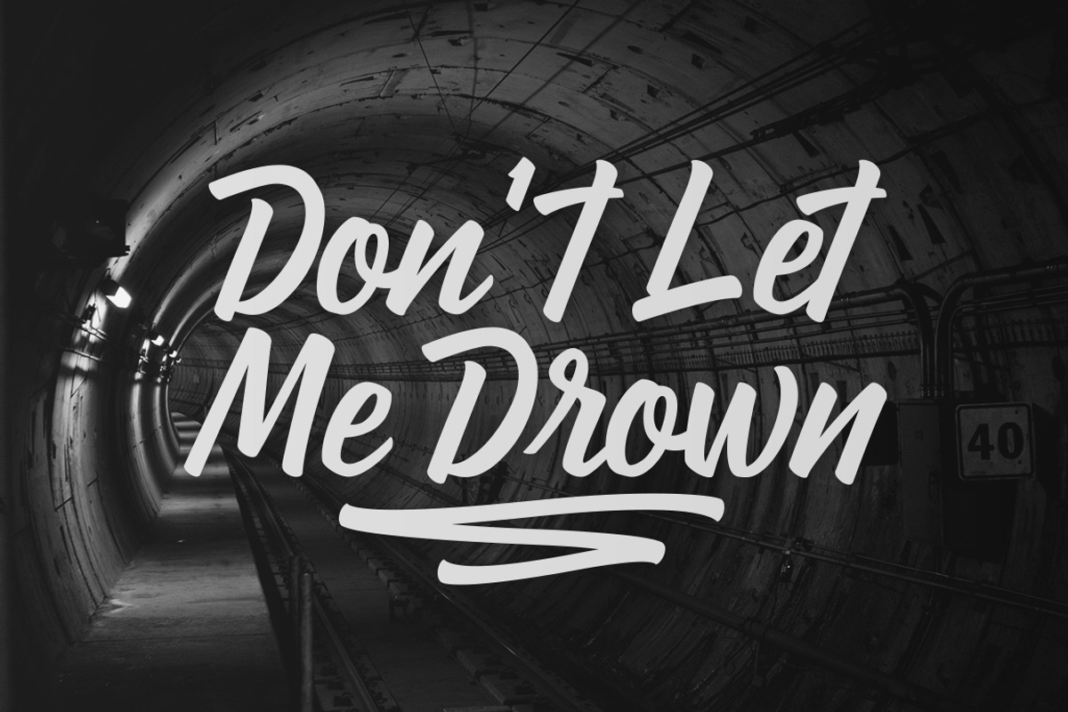 Ondfuturs - Script Font preview 2
