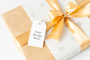 Gift Tag Mock Up - Christmas Box