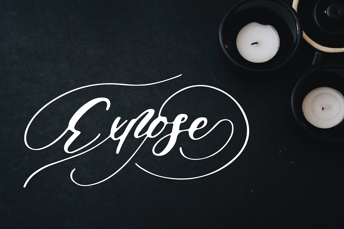 expose font
