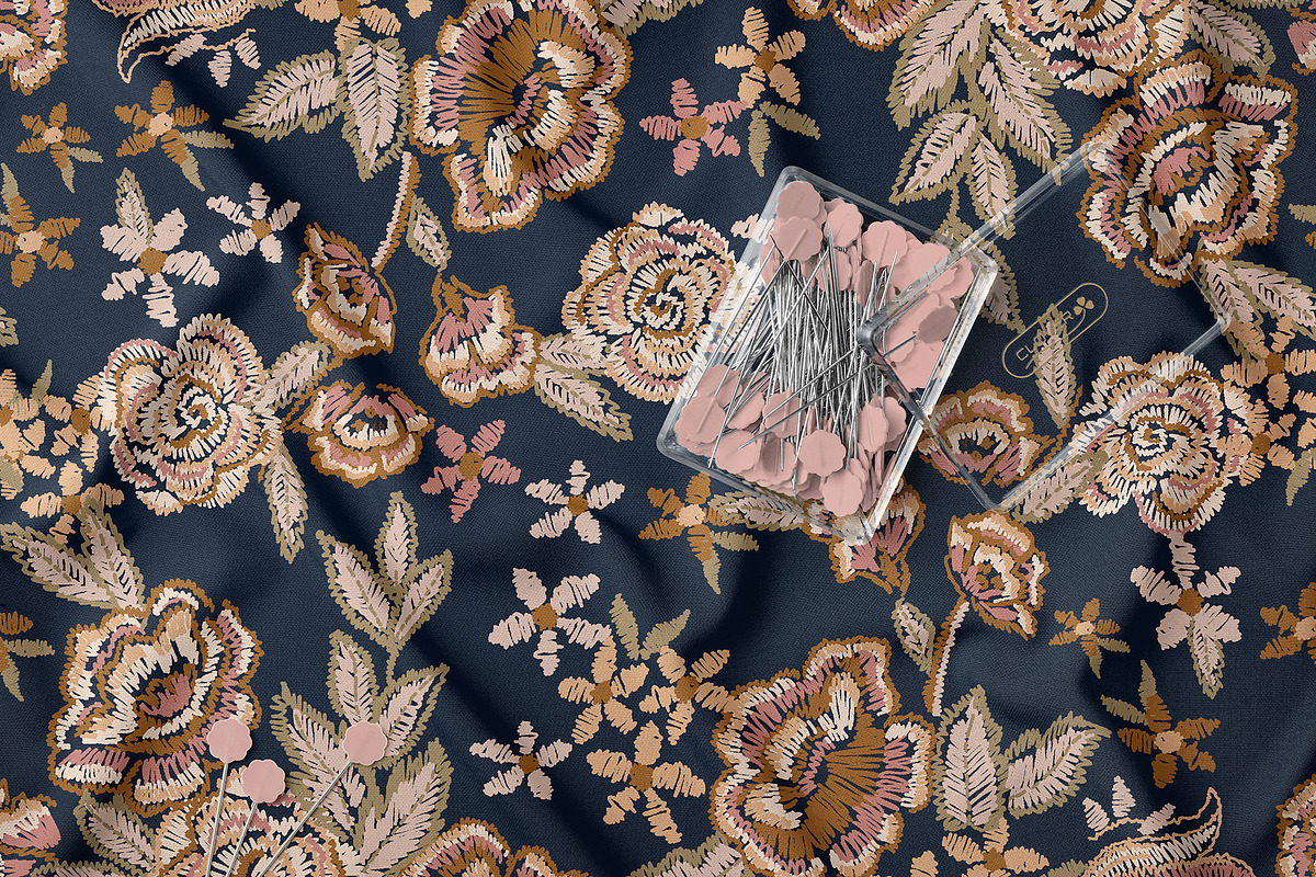 Vintage Floral Seamless Pattern, a Pattern Graphic by StudioGlouna (Photo 2 of 9)