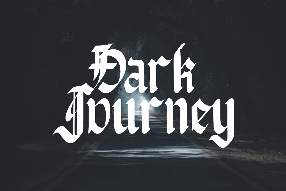 Gettegle Blackletter Font, a Blackletter Font by Bayuktx (Photo 3 of 9)