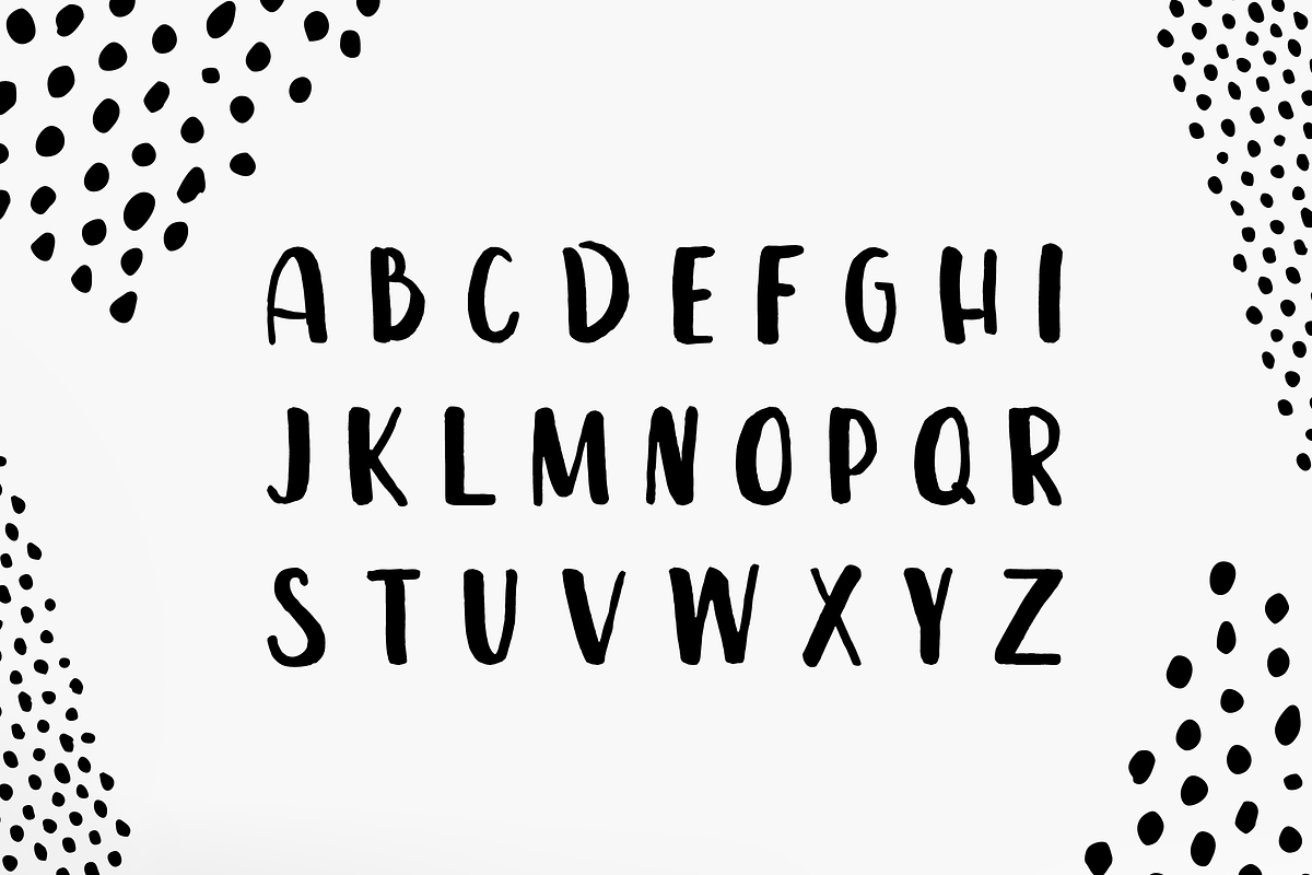 Leira Hand Drawn Brush Font preview 2