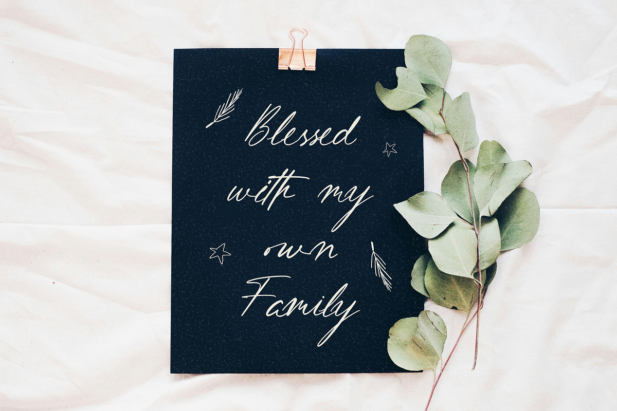 Princess Kasya, a Handwritten Font by HATFSTUDIO (Photo 2 of 7)