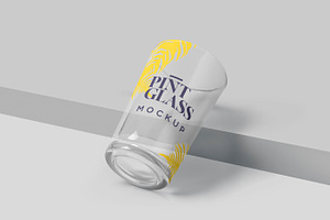 Pint Glass Printing Mockups