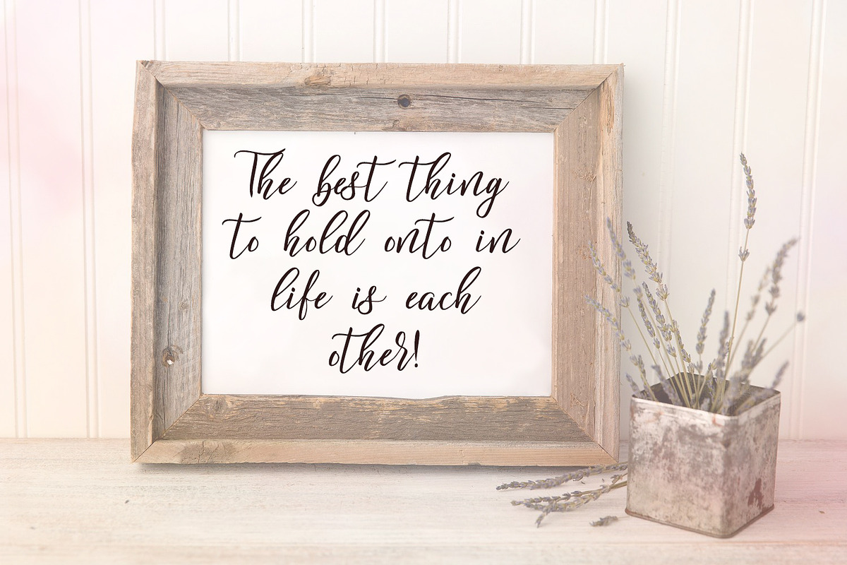 Spontaneity - script font preview 5