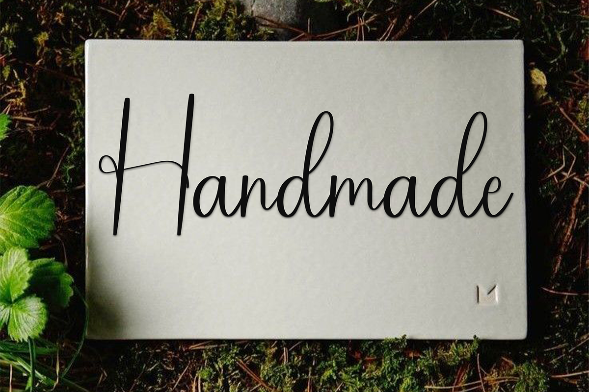 Beliving, a Handwritten Font by InermediaSTUDIO (Photo 7 of 8)