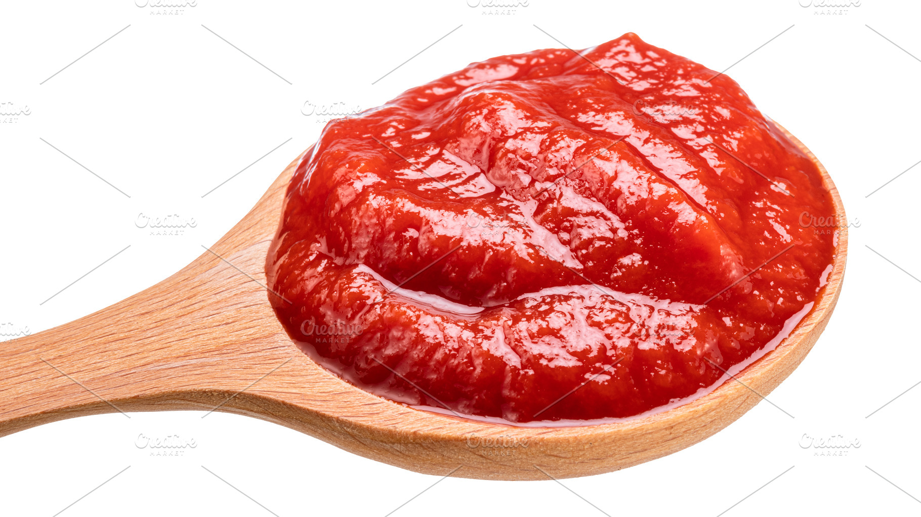 Wooden spoon of tomato sauce, a Food & Drink Photo by Volff