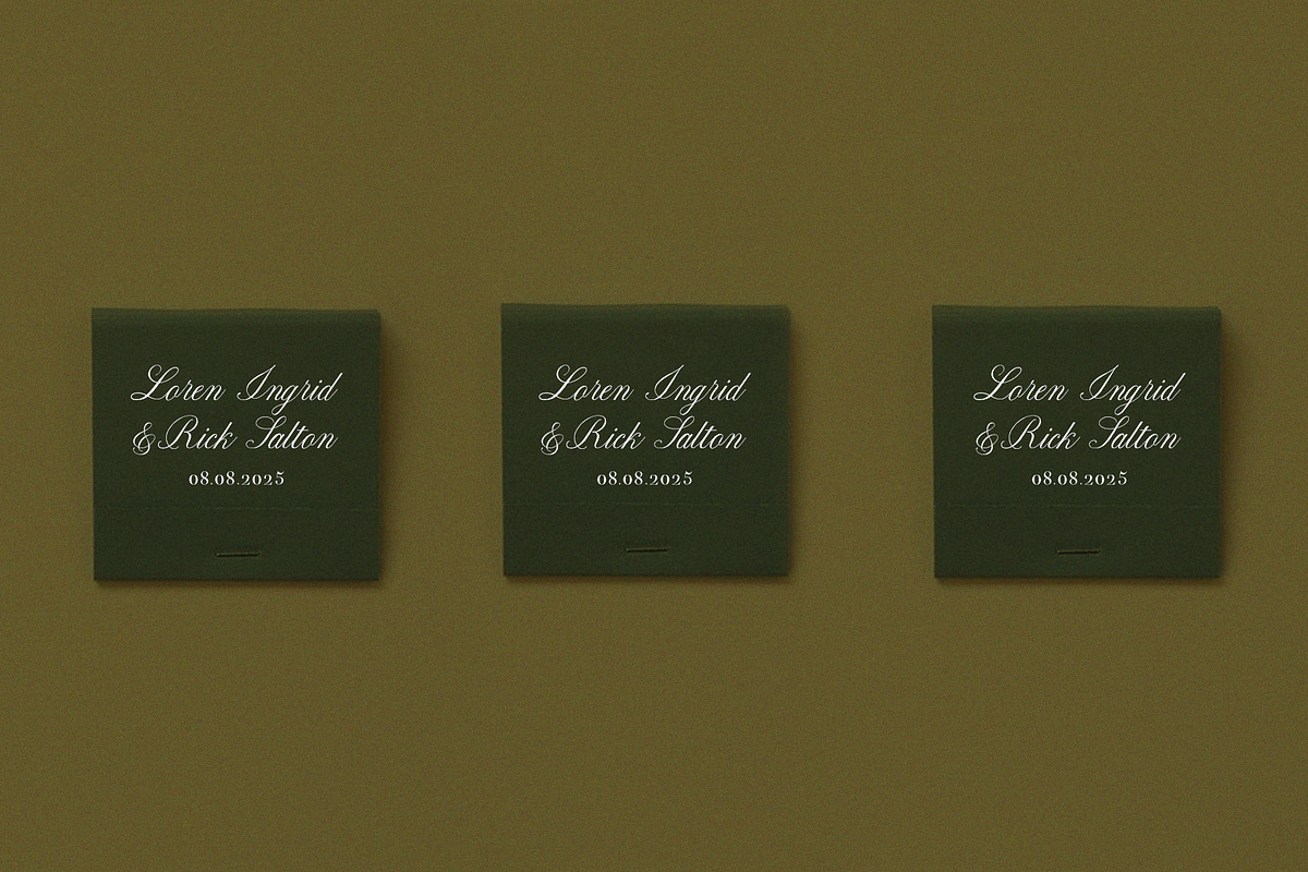 La Charlune | Handwritten Script, a Script Font by Calamar Studio (Photo 6 of 21)
