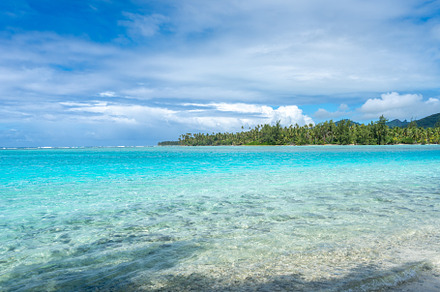 Motu Mahare and Coral Garden, Huahine, French Polynesia, with tu