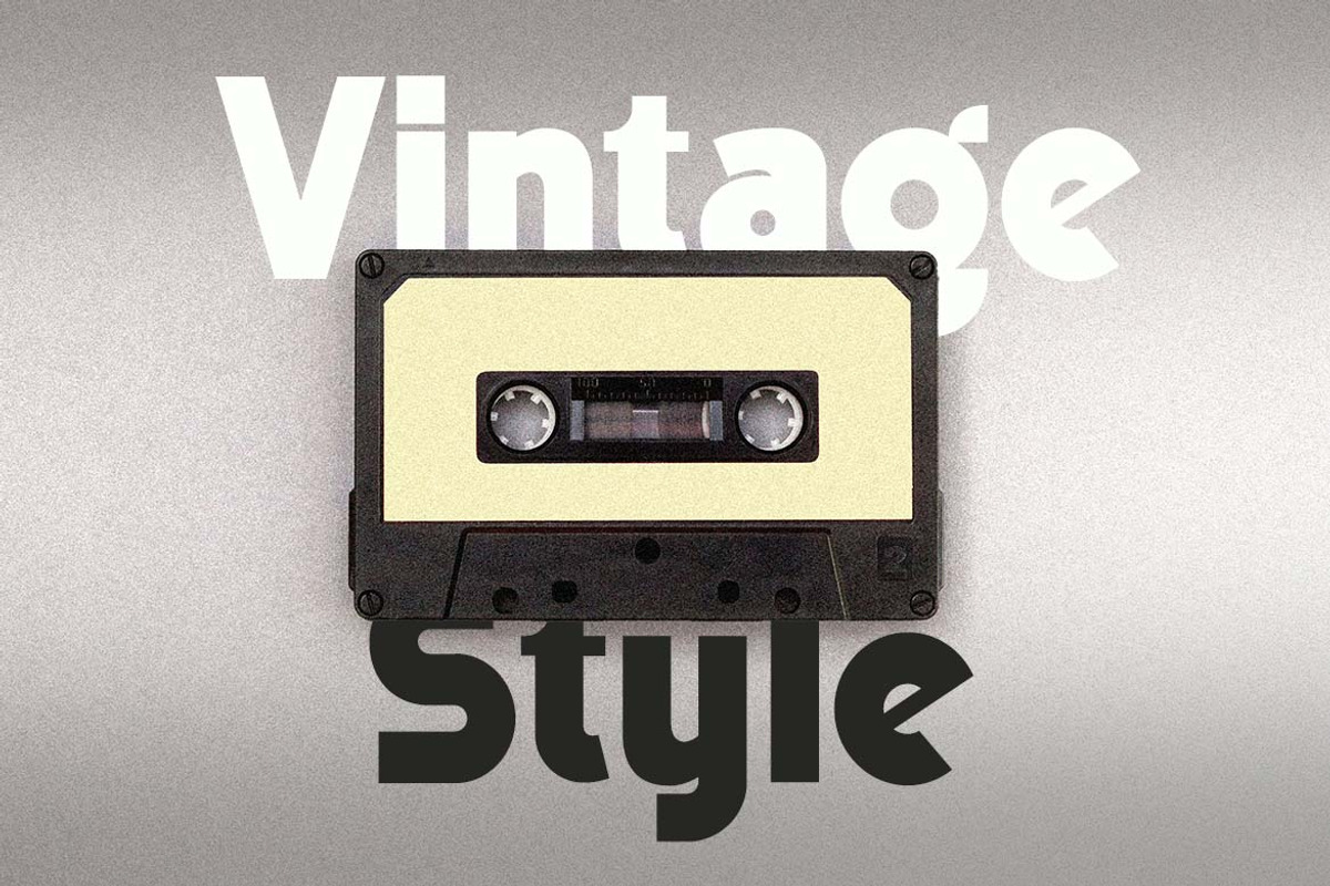 Dreamwave Sans Serif Vintage Font, a Sans Serif Font by UICreative (Photo 12 of 13)